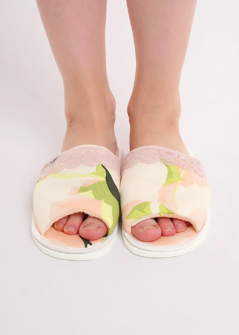 Пантолеты женские